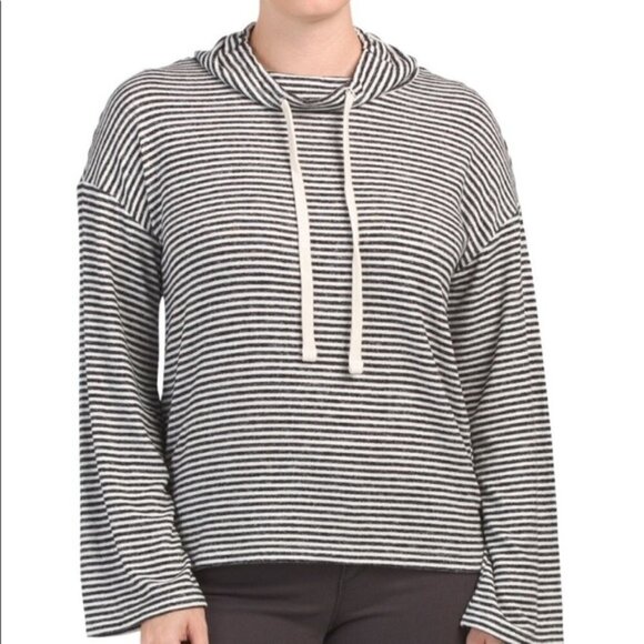Lucky Brand Stripe Pullover Top - Picture 1 of 8